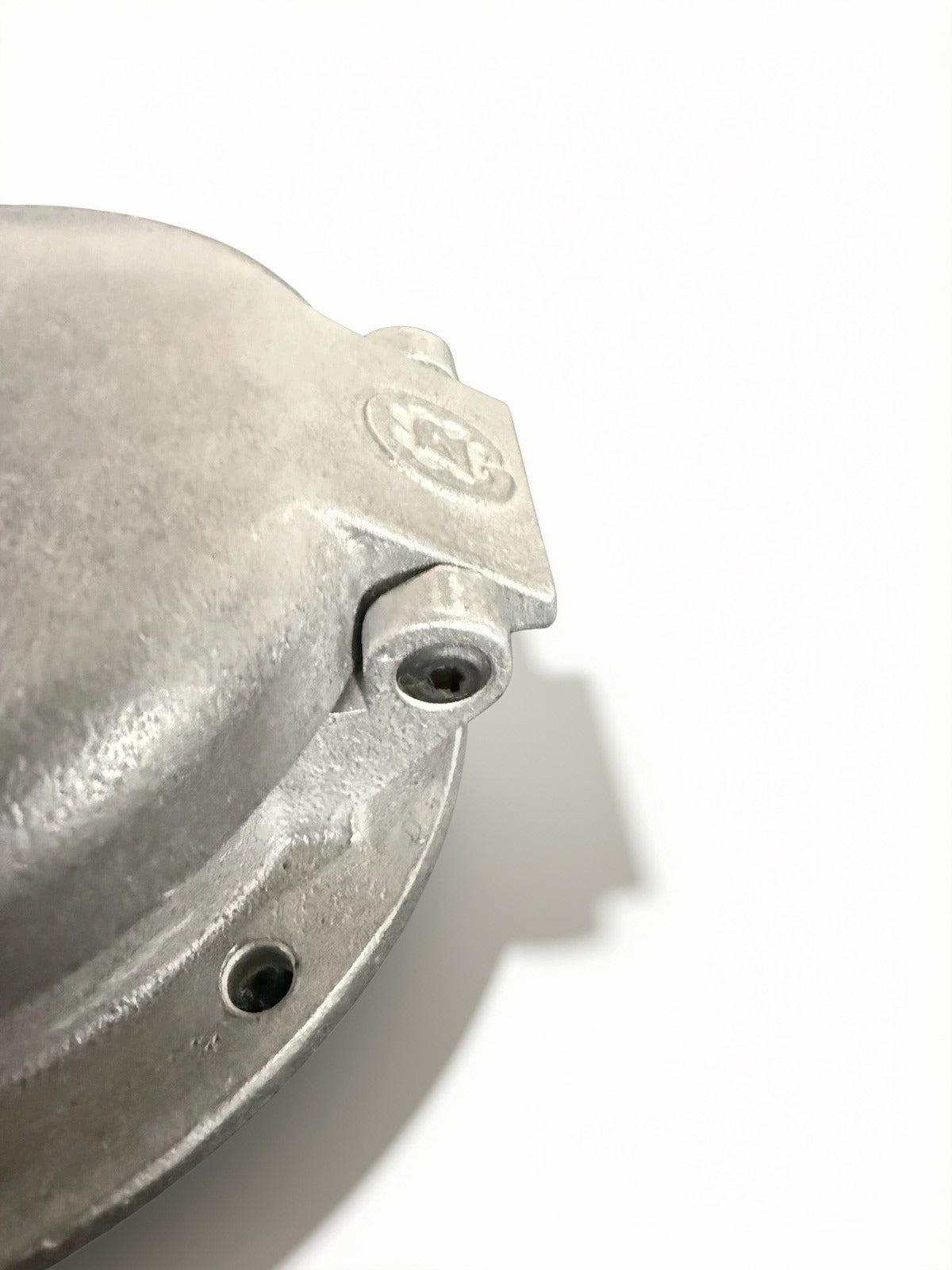 Retno Le Mans Monza Style Flip Top Gas Cap – Sand-Cast 356-T6 Aluminum - retnoco