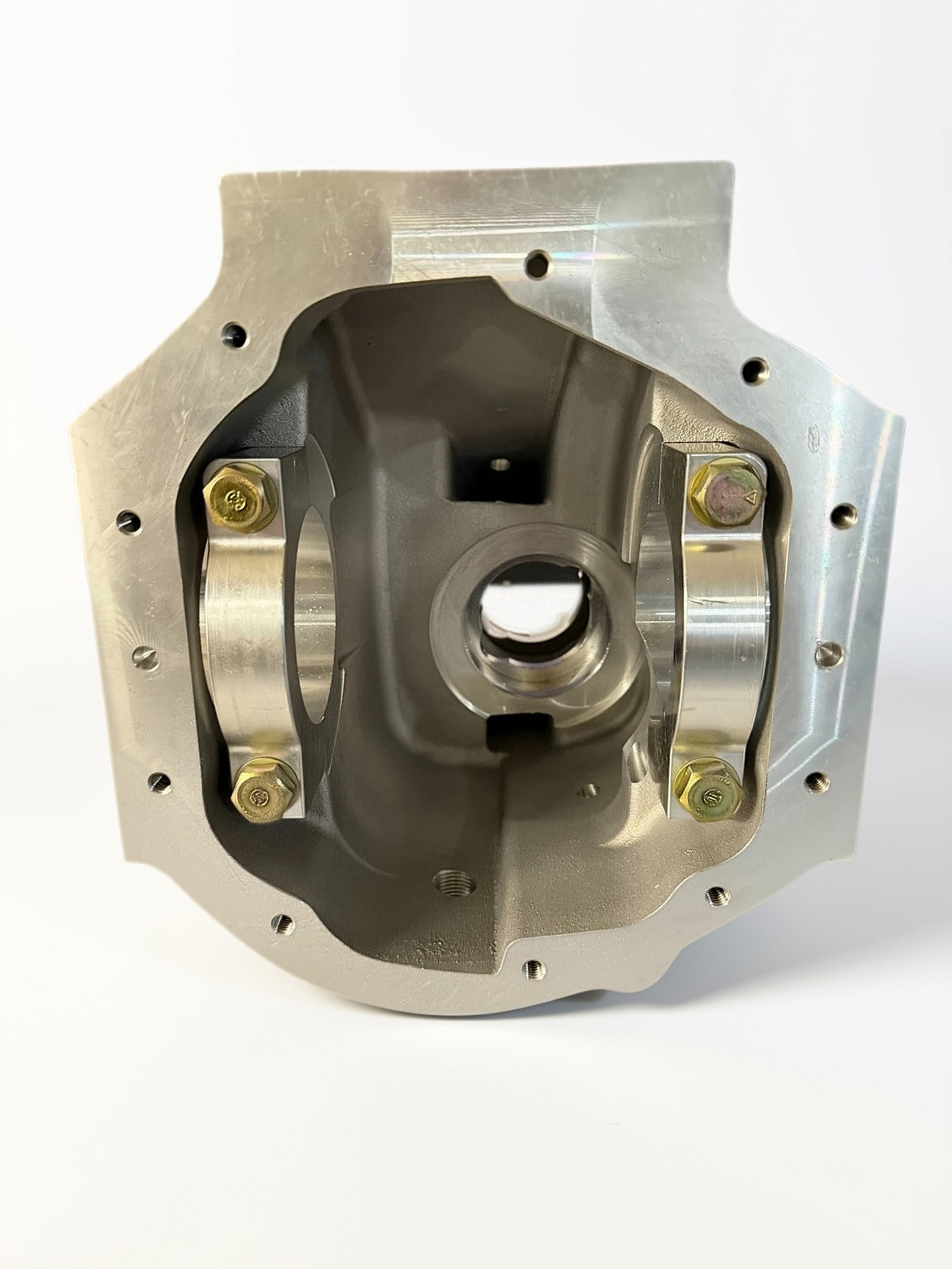 Retno Reproduction 4HU Differential Housing for AC Cobra, Bizzarrini & Jaguar E-Type - retnoco