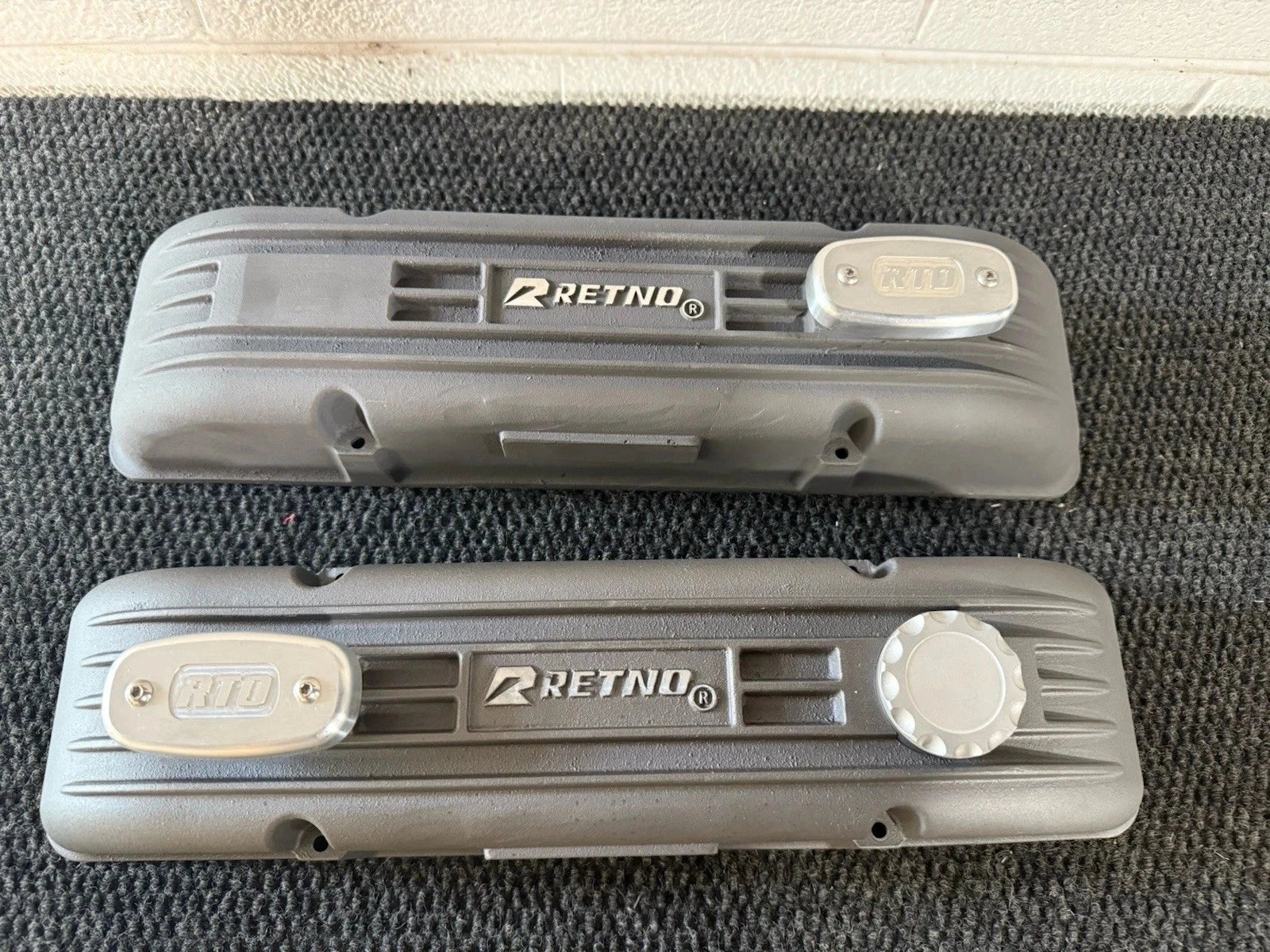 SBC Retno Aluminum Sandcast Valve Covers - retnoco